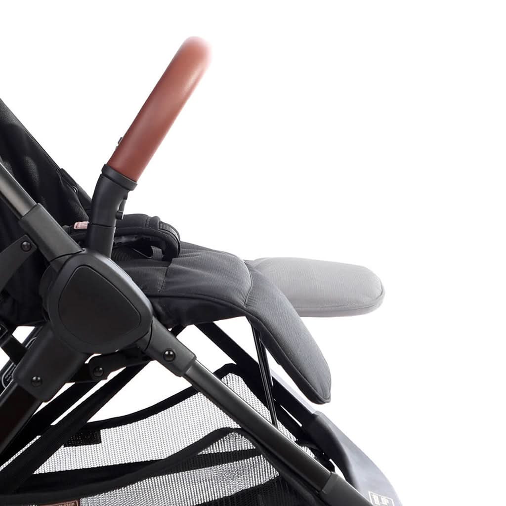 Mountain Buggy Nano Urban Stroller Black — thumbnail 7