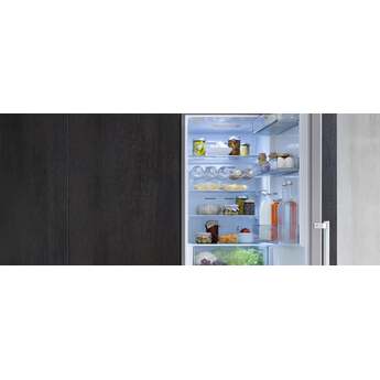 Bertazzoni REF31BMFIX 31 Inch Stainless Steel Counter Depth Bottom Freezer Refrigerator — thumbnail 17