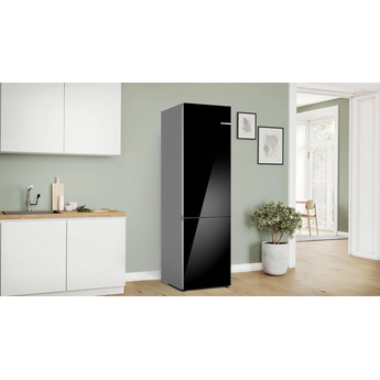 Bosch B24CB80ESB 24 Inch Counter Depth Bottom Freezer Refrigerator — thumbnail 9