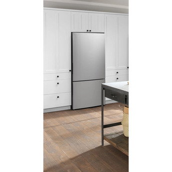 GE GBE17HYRFS 32 Inch Bottom Freezer Refrigerator, in Fingerprint Resistant Stainless Steel — thumbnail 17