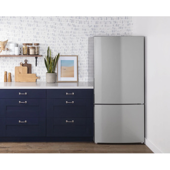 GE GBE17HYRFS 32 Inch Bottom Freezer Refrigerator, in Fingerprint Resistant Stainless Steel — thumbnail 21