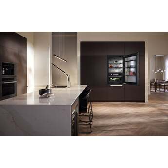 Miele 30 Inch Master Cool Lower Beltline Bottom Mount Fridge/Freezer: Panel Ready, Right Hinge — thumbnail 6