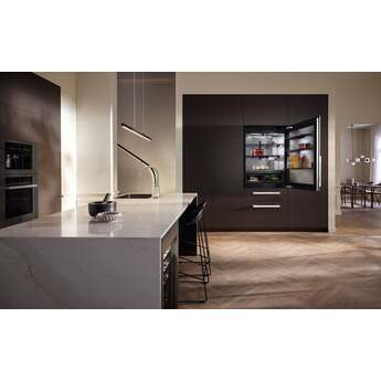 Miele 36 Inch Master Cool Higher Beltline Bottom Mount Fridge/Freezer: Panel Ready, Right Hinge — thumbnail 6
