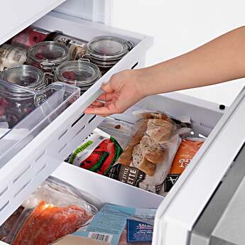 Z Line ZLINE 30 Inch 16.1 cu. ft. Built-In 2-Door Bottom Freezer Refrigerator: Durasnow Stainless Steel — thumbnail 36
