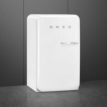 Smeg FAB10ULWH3 50s Retro Style Series 22 Inch Compact Refrigerator — thumbnail 3