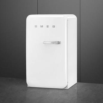 Smeg FAB10ULWH3 50s Retro Style Series 22 Inch Compact Refrigerator — thumbnail 4