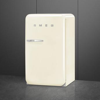 Smeg FAB10URCR3 50s Retro Style Series 22 Inch Compact Refrigerator — thumbnail 4