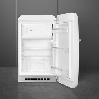 Smeg FAB10URWH3 50s Retro Style Series 22 Inch Compact Refrigerator — thumbnail 2