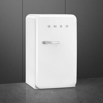 Smeg FAB10URWH3 50s Retro Style Series 22 Inch Compact Refrigerator — thumbnail 3