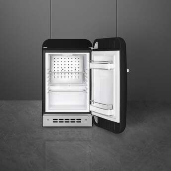 Smeg FAB5URBL3 16 Inch Freestanding Counter Depth Compact Refrigerator — thumbnail 3
