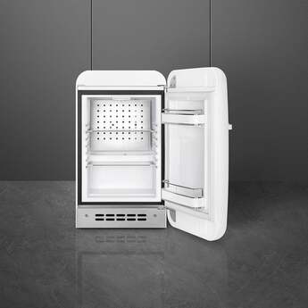 Smeg FAB5URWH3 16 Inch Freestanding Counter Depth Compact Refrigerator — thumbnail 4