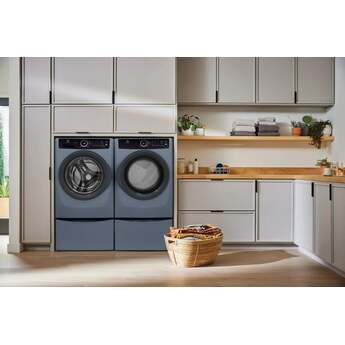 Electrolux 27 Inch Gas Dryer with 8.0 Cu. Ft. Capacity, 7 Dry Cycles, Moisture Sensor, Instant Refresh, and Energy Star? Certified: Denim Blue — thumbnail 4