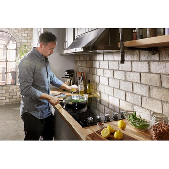 Kitchen Aid KitchenAid 30" Black Ceramic Glass Electric Smoothtop Cooktop — thumbnail 2