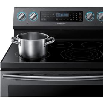 Samsung 30" Black Stainless Steel Electric Smoothtop Range with Steam Assist - Convection — thumbnail 6