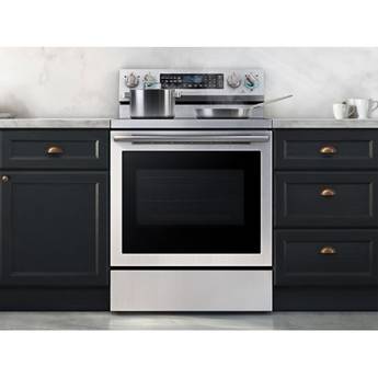 Samsung 30" Stainless Steel Electric Smoothtop Range with Steam Assist - Convection — thumbnail 9