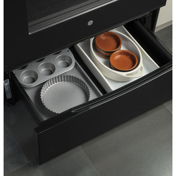 GE 30" Black Electric Self Cleaning Coil Range — thumbnail 2