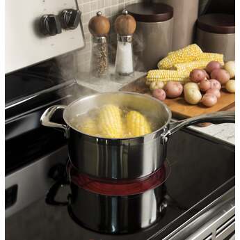 GE 30" Stainless Steel Electric Smoothtop Range — thumbnail 2