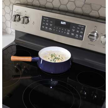 GE 30" 5.3 cu.ft. Fingerprint Resistant Stainless Steel Electric Smoothtop Range — thumbnail 21