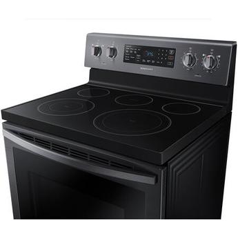 Samsung NE59T7511SG 30 Inch Black Stainless Steel Electric Convection Freestanding Range — thumbnail 3