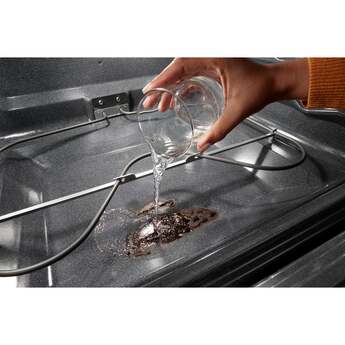 Whirlpool 30-inch Electric Range with Steam Clean: Fingerprint-Resistant Black Stainless Steel — thumbnail 7