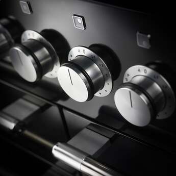 AGA Mercury 48" White Dual Fuel (Natural Gas) Sealed Burner Triple Oven Range - Convection — thumbnail 5