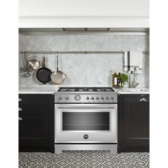 Bertazzoni Heritage Series 36" Stainless Steel Natural Gas Sealed Burner Range - Convection — thumbnail 4