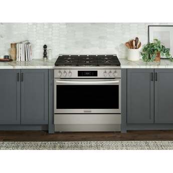 Frigidaire 36 Inch Freestanding Gas Range with 6 Sealed Burners, 4.6 cu. ft. Total Convection Oven, 18,000 BTU Quick Boil Burners, Simmer Burner, Air Fry, Self & Steam Clean, ADA Compliant, and Star-K: Stainless Steel — thumbnail 6