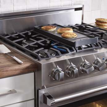 Viking RVGR33025BSS 3 Series 30 Inch Stainless Steel Gas Convection Freestanding Range — thumbnail 17