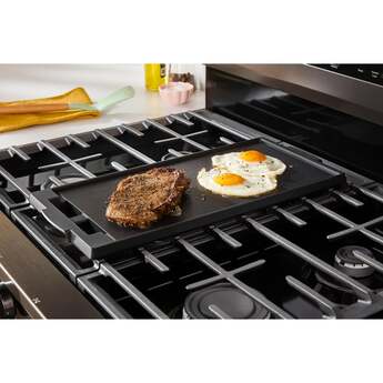 Whirlpool 30 Inch Gas Range With Air Cooking Technology, Nopreheat Air Fry And Air Baking And Self Clean: Fingerprint Resistant Black Stainless Steel — thumbnail 12