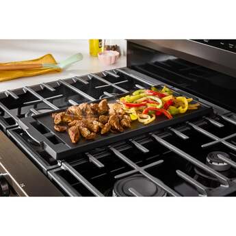 Whirlpool 30 Inch Gas Range With Air Cooking Technology, Nopreheat Air Fry And Air Baking And Self Clean: Fingerprint Resistant Black Stainless Steel — thumbnail 4