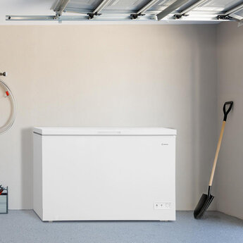 10.0 CuFt Chest Freezer in White — thumbnail 6