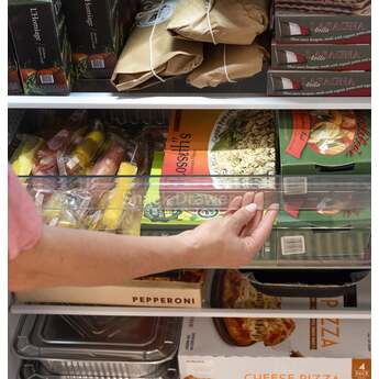 GE 14 Cu. Ft. Upright Convertible Freezer: White — thumbnail 7