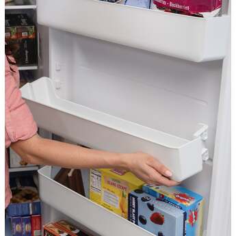 GE 18 Cu. Ft. Upright Convertible Freezer: White — thumbnail 6