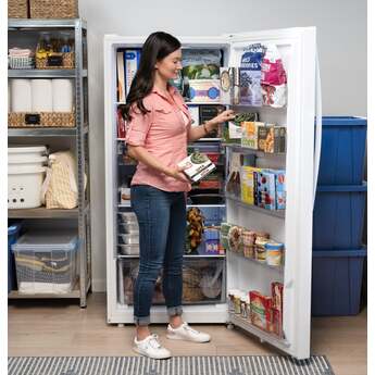GE 22 Cu. Ft. Upright Convertible Freezer: White — thumbnail 6