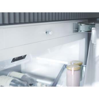 Miele F2912SF MasterCool Series 36 Inch Built-In Column Counter Depth Freezer, in Stainless Steel — thumbnail 15