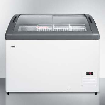 Summit Commercial 42" 9.5 cu.ft. White with Sliding Glass Door & Lock Chest Freezer — thumbnail 2