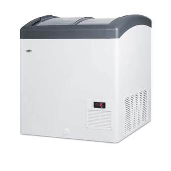 Summit Commercial 29" 5.7 cu.ft. White with Sliding Glass Door & Lock Chest Freezer — thumbnail 6