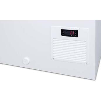 Summit Commercial 43" 11.7 cu.ft. White Chest Freezer with Lock — thumbnail 5