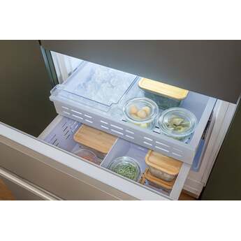 Bertazzoni REF36FDBZPNV 36 Inch French Door Refrigerator — thumbnail 17