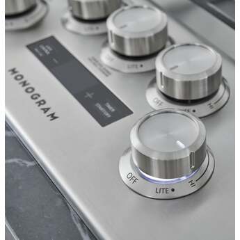 Monogram ZGU36ESLSS 36 Inch Gas Sealed Burner Cooktop — thumbnail 32