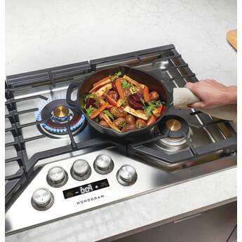 Monogram ZGU36ESLSS 36 Inch Gas Sealed Burner Cooktop — thumbnail 37