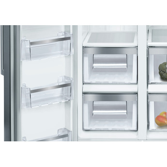 Bosch 300 Series 20.2 cu. ft. Stainless Steel Counter Depth Side-By-Side Refrigerator - Energy Star — thumbnail 15
