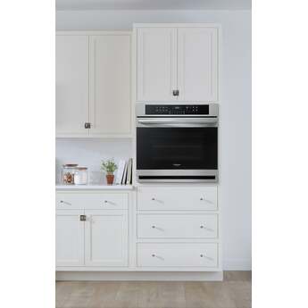 Frigidaire Gallery 30" 5.1 cu. ft. Stainless Steel Single Electric Wall Oven - Convection — thumbnail 3