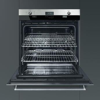 Smeg Classic Design 30" Stainless Steel Electric Single Wall Oven - Convection — thumbnail 3
