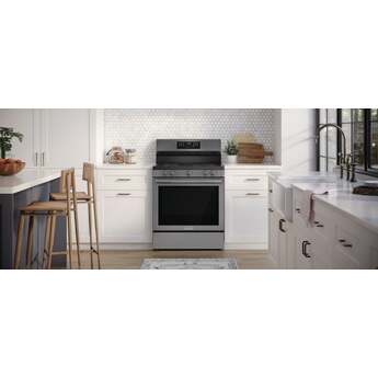 Frigidaire 30 Inch Freestanding Electric Range with 5 Elements, 5.3 cu. ft. Convection Oven, EvenTemp Element, Bridge Element, Storage Drawer, Air Fry, Self Clean, and Star-K: Black Stainless Steel — thumbnail 8