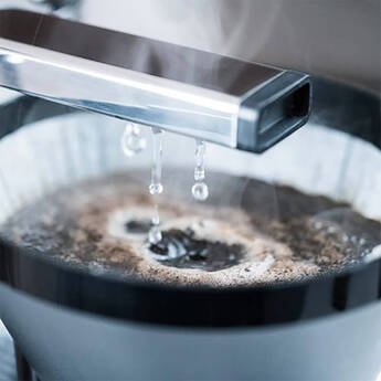 Technivorm MoccaMaster KBT Coffee Maker - Polished Silver — thumbnail 3
