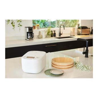 Zojirushi Pressure Induction Heating Rice Cooker and Warmer (5.5 Cup, White) — thumbnail 7