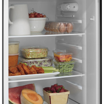 GE 24" 9.9 cu.ft. Stainless Steel Top Freezer Refrigerator — thumbnail 7