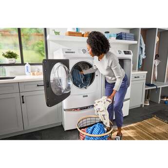 Maytag 27 Inch Smart Pet Pro Front Load Washer with 5.0 cu. ft. Capacity, 1150 RPM, 12 Wash Cycle, Steam Option, Sanitize Cycle, Drum Light, Auto Sensing and Energy Star Certified: White — thumbnail 5