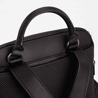 Nuna Essential Backpack Bag - Caviar — thumbnail 11